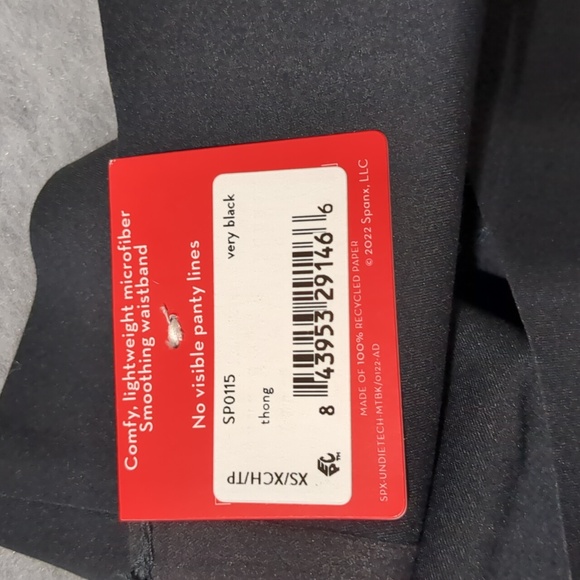 Spanx Undie-tectable black Thong  size XS - Picture 7 of 10